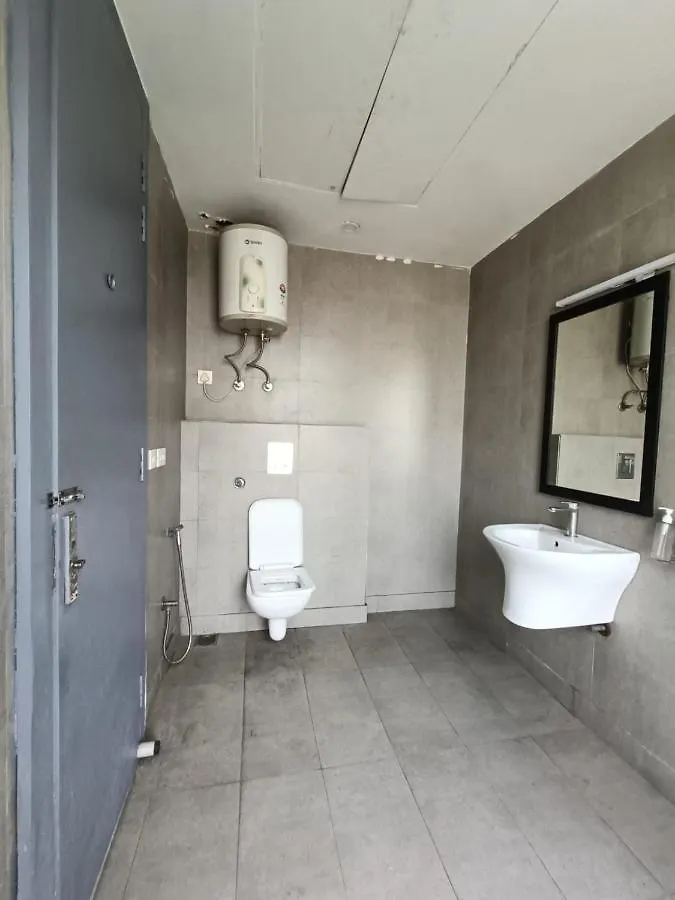 Fabhotel Sky Land Delhi