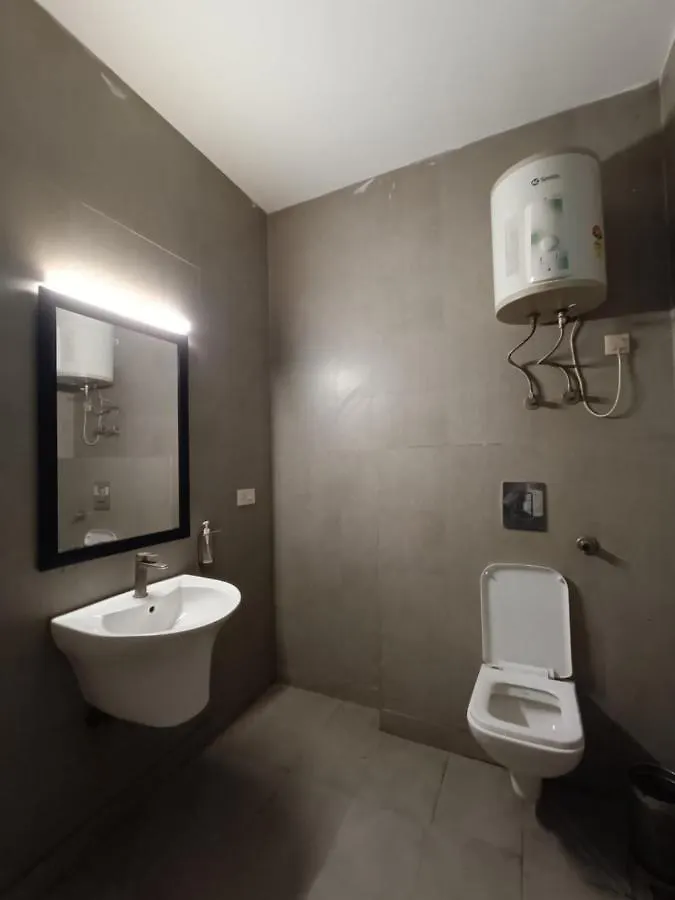 Fabhotel Sky Land Delhi  Hotel